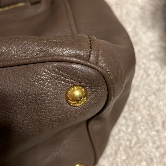 PRADA PIETRA CERVO(Deerskin) all Leather TOTE w/pretty gold hardware Like New! - Picture 6 of 17